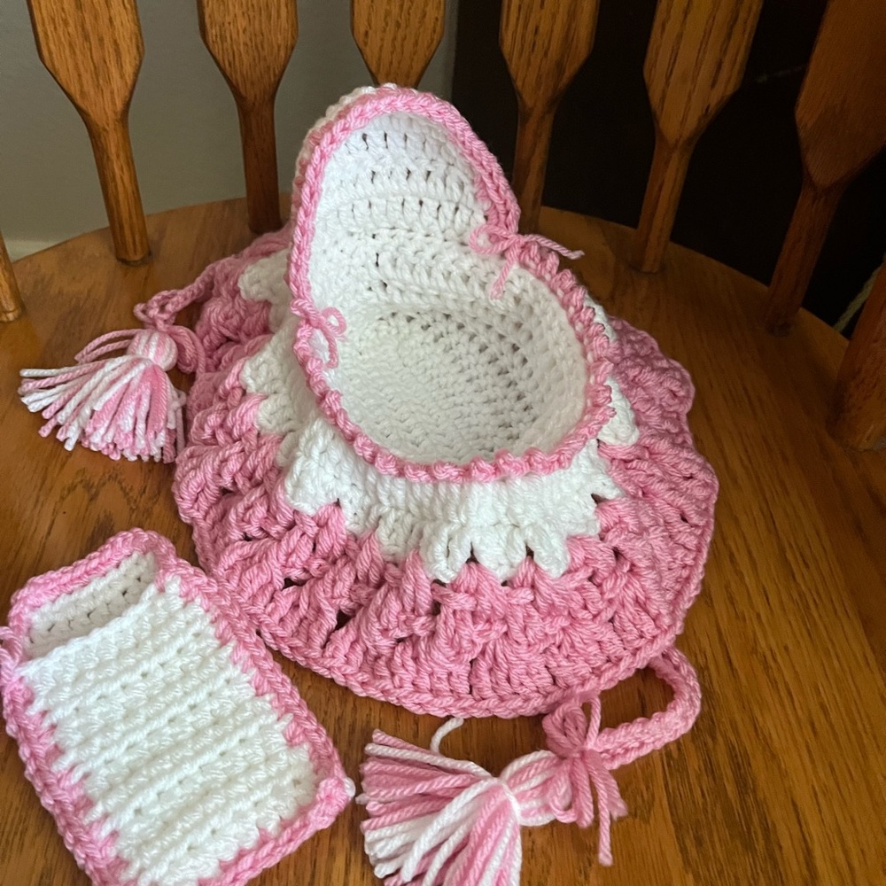 Handcrafted Pink and White Crochet Cradle purse